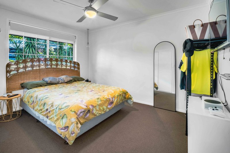 Photo - 21 Armidale Crescent, Helensvale QLD 4212 - Image 12