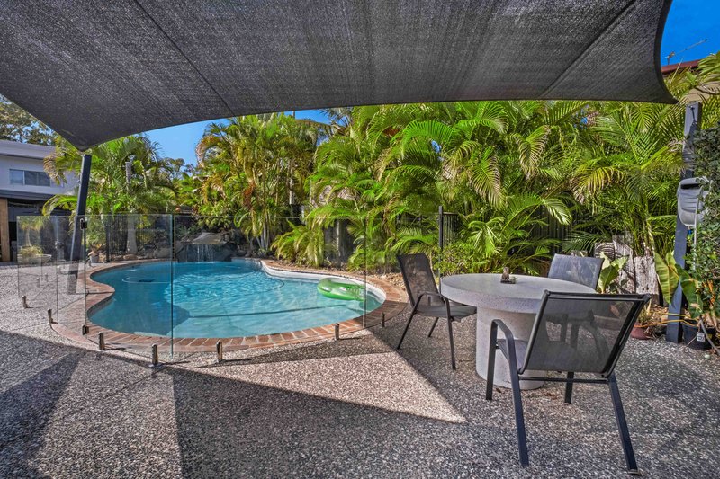 Photo - 21 Armidale Crescent, Helensvale QLD 4212 - Image 21