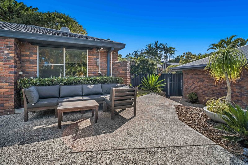 Photo - 21 Armidale Crescent, Helensvale QLD 4212 - Image 22