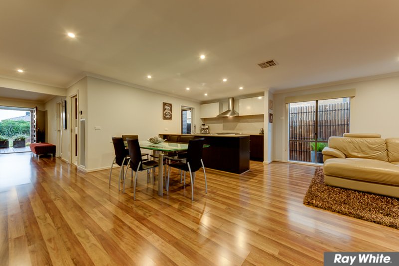 Photo - 21 Arrowgrass Drive, Point Cook VIC 3030 - Image 22