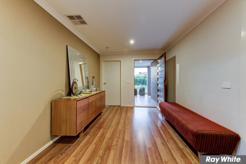 Photo - 21 Arrowgrass Drive, Point Cook VIC 3030 - Image 23