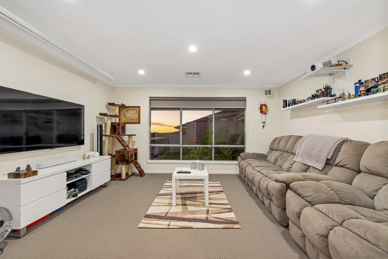 Photo - 21 Ascot Circuit, Golden Grove SA 5125 - Image 4