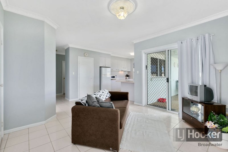 Photo - 21 Ashburton Close, Arundel QLD 4214 - Image 6