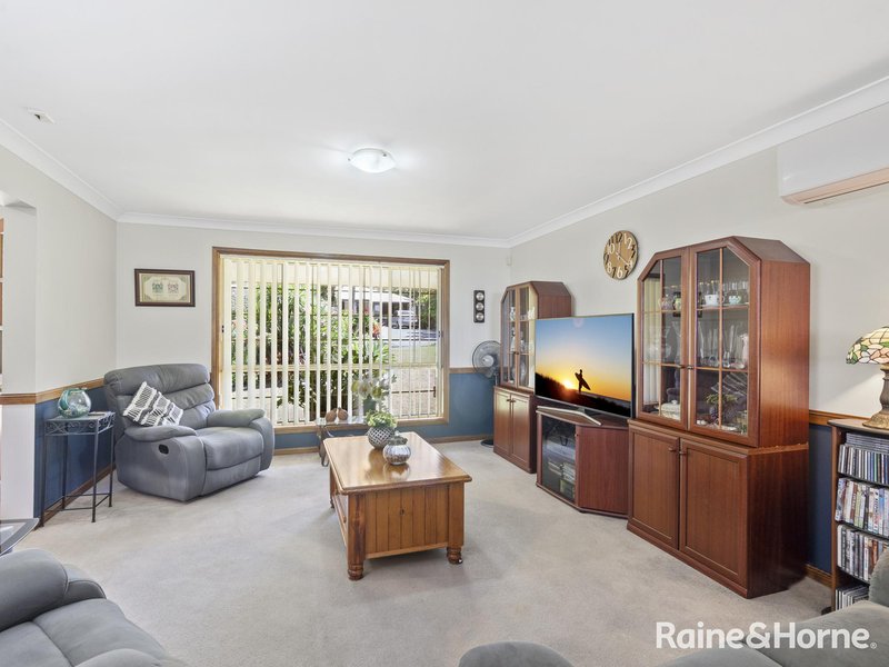 Photo - 21 Attenborough Circuit, Redland Bay QLD 4165 - Image 2