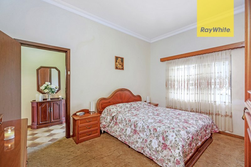 Photo - 21 Austral Avenue, Westmead NSW 2145 - Image 4