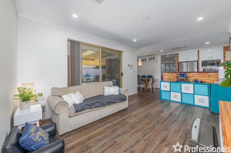 Photo - 21 Azure Lane, Warnbro WA 6169 - Image 12