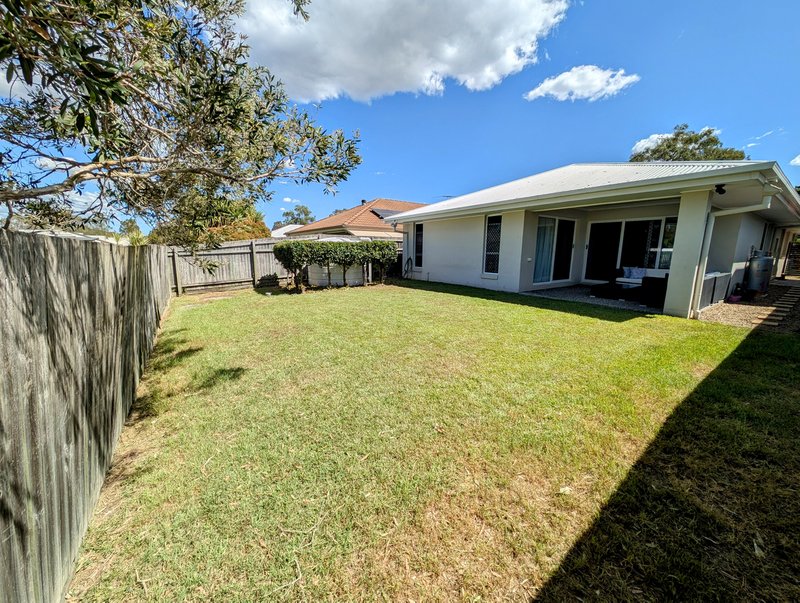 Photo - 21 Bailey Street, Wakerley QLD 4154 - Image 7