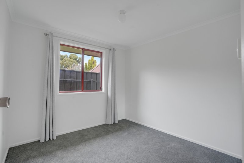 Photo - 21 Balmoral Circuit, Blakeview SA 5114 - Image 5