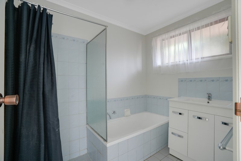 Photo - 21 Balmoral Circuit, Blakeview SA 5114 - Image 7