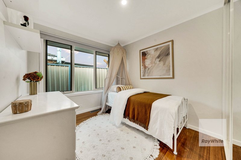 Photo - 21 Bamford Avenue, Westmeadows VIC 3049 - Image 24
