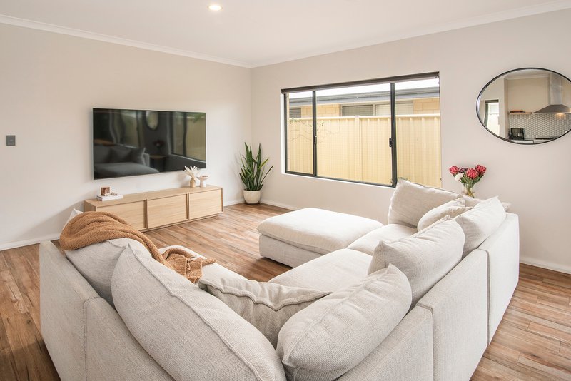 Photo - 21 Bandon Loop, Dunsborough WA 6281 - Image 2