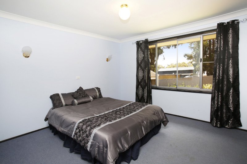 Photo - 21 Banksia Street, Hill Top NSW 2575 - Image 4