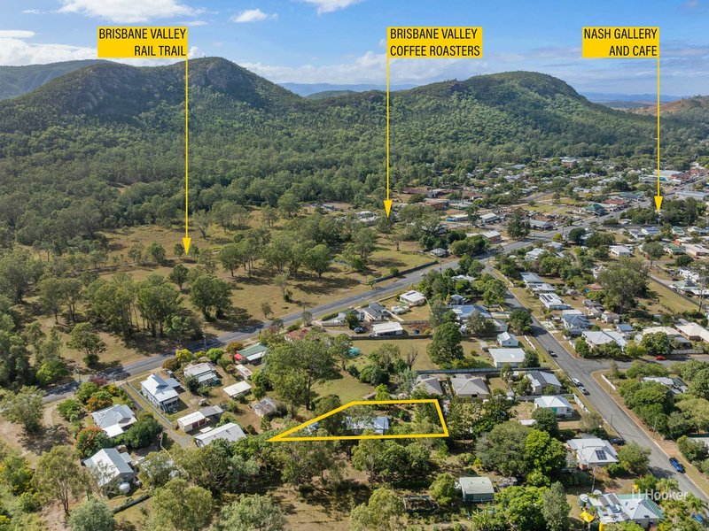 Photo - 21 Barbour Street, Esk QLD 4312 - Image 4