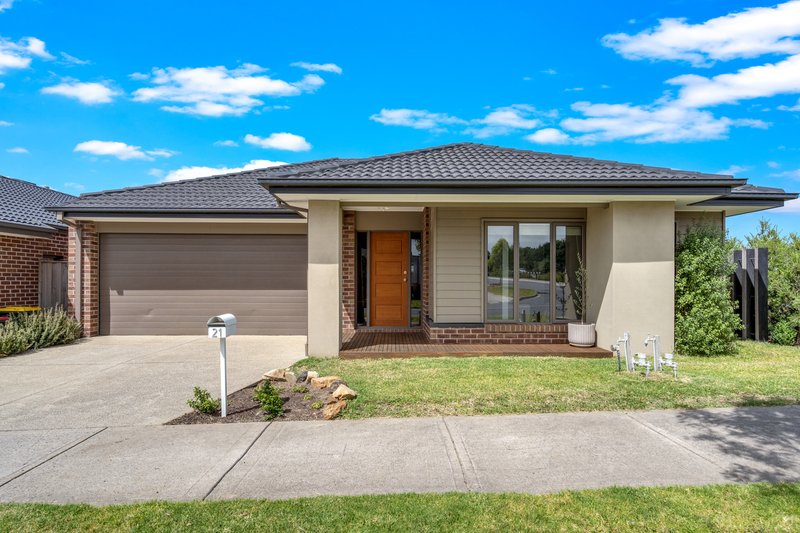 21 Barkers Crescent, Mickleham VIC 3064