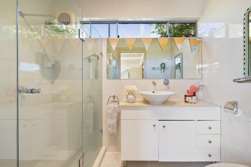 Photo - 21 Baroona Road, Church Point NSW 2105 - Image 14