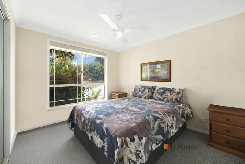 Photo - 21 Barragoola Road, Blue Haven NSW 2262 - Image 7