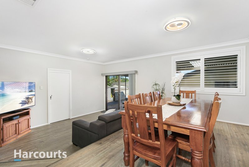 Photo - 21 Barrallier Way, St Clair NSW 2759 - Image 4