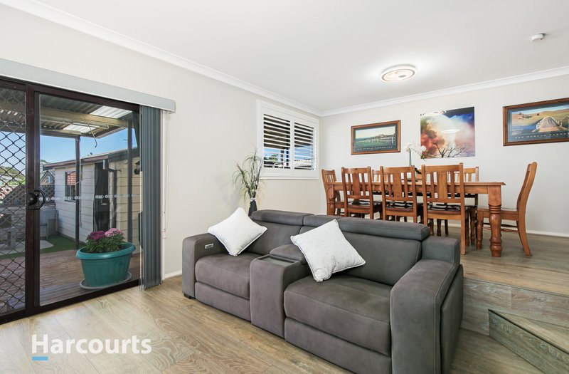 Photo - 21 Barrallier Way, St Clair NSW 2759 - Image 5