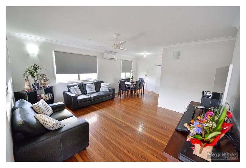 Photo - 21 Barrett Street, Norman Gardens QLD 4701 - Image 2