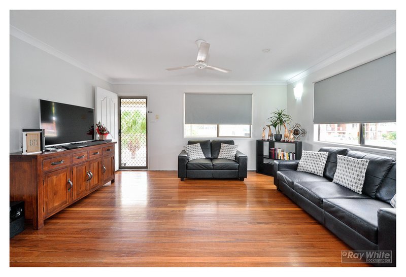 Photo - 21 Barrett Street, Norman Gardens QLD 4701 - Image 6