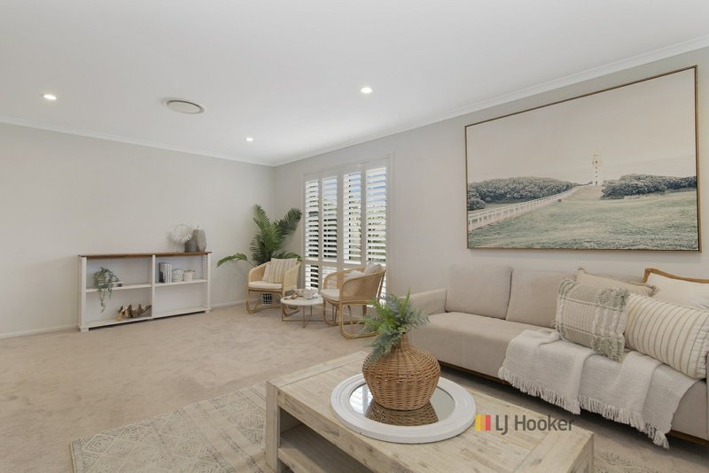 Photo - 21 Barrington Drive, Woongarrah NSW 2259 - Image 5