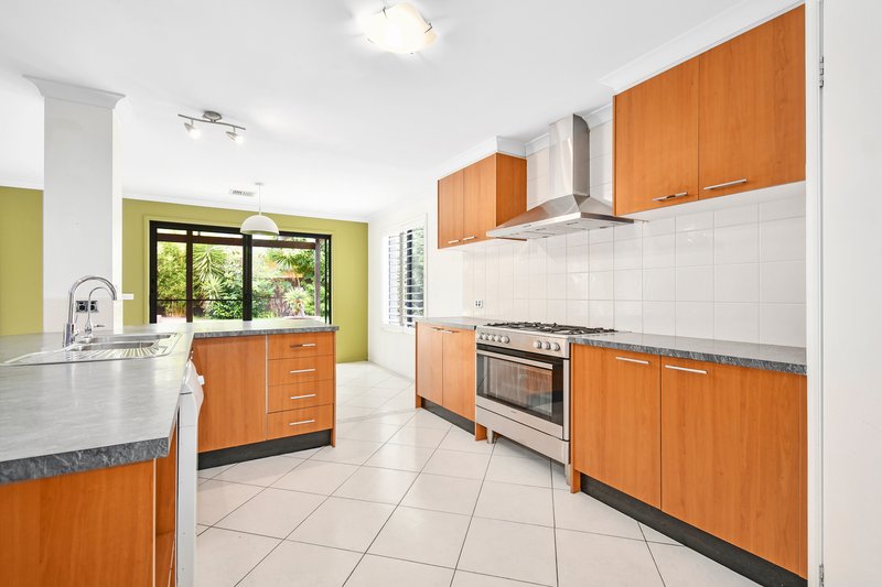 Photo - 21 Barwon Drive, Pakenham VIC 3810 - Image 3