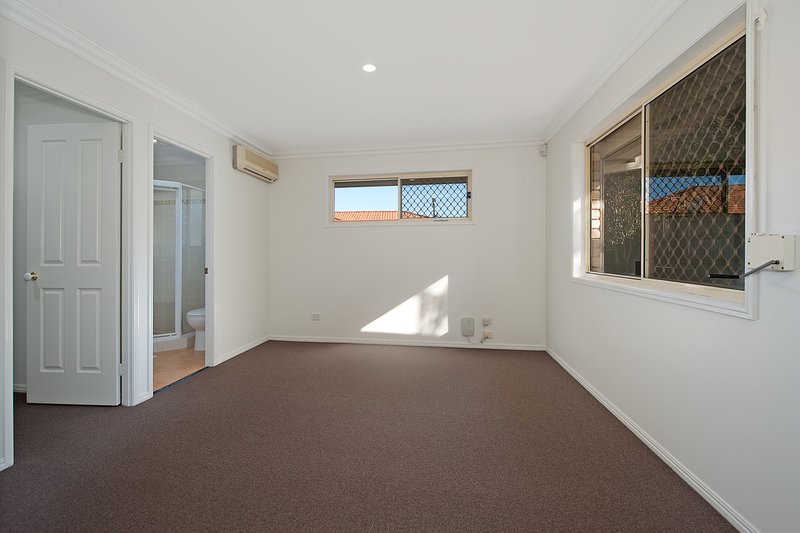 Photo - 21 Barwon Street, Murrumba Downs QLD 4503 - Image 11