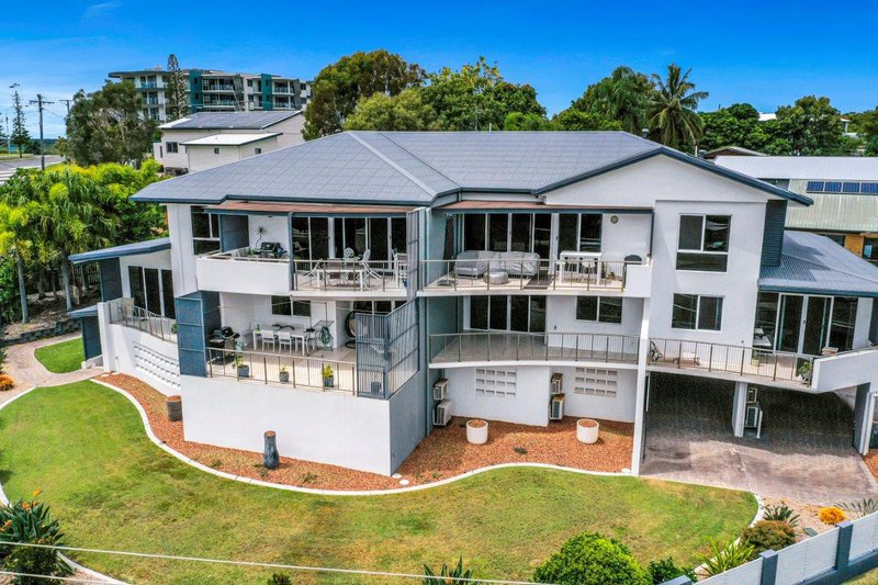 2/1 Beach Avenue, Tannum Sands QLD 4680