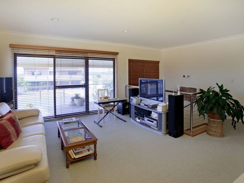 Photo - 21 Beach Street, Wallabi Point NSW 2430 - Image 5