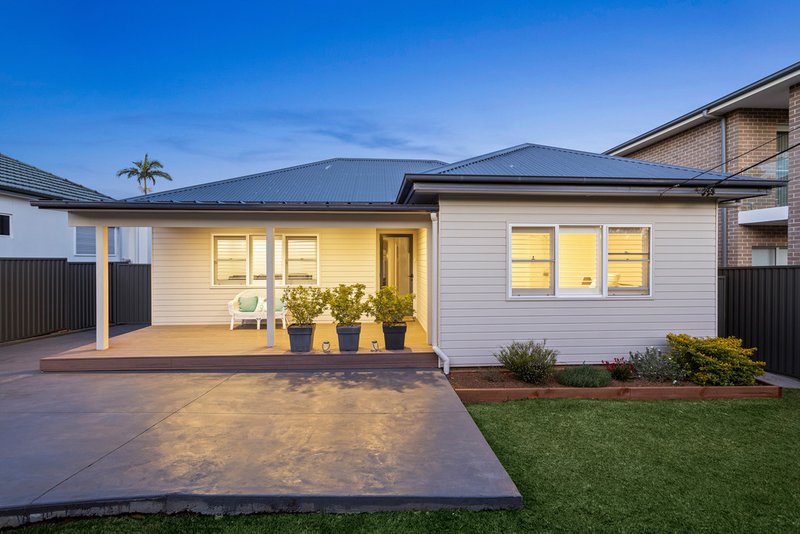 21 Beale Crescent, Peakhurst NSW 2210