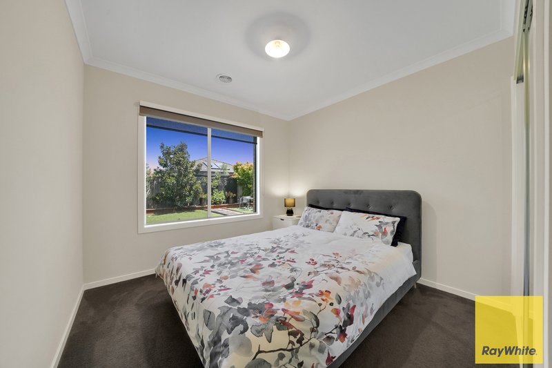 Photo - 21 Beckworth Boulevard, Tarneit VIC 3029 - Image 12