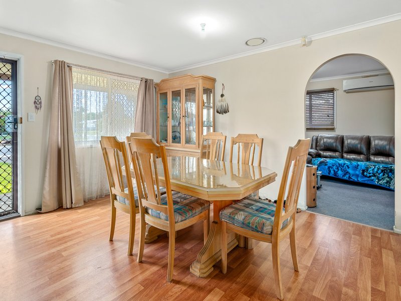 Photo - 21 Bedford Crescent, Eagleby QLD 4207 - Image 2