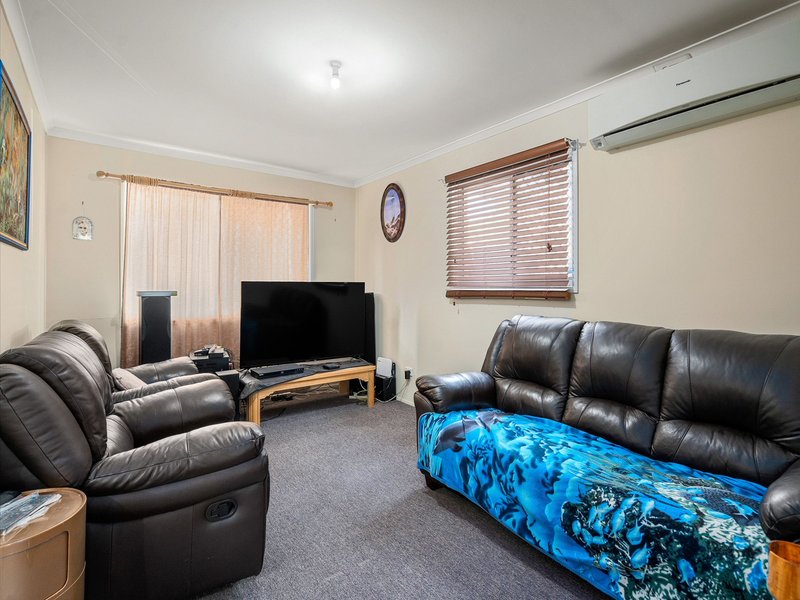 Photo - 21 Bedford Crescent, Eagleby QLD 4207 - Image 12