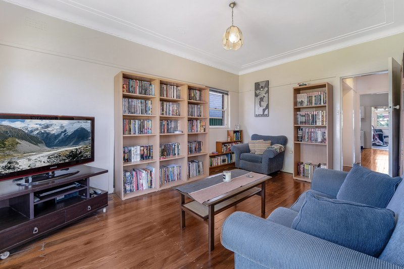 Photo - 21 Belmore Street, Villawood NSW 2163 - Image 3