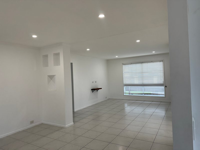 Photo - 21 Belrose Avenue, Petrie QLD 4502 - Image 9