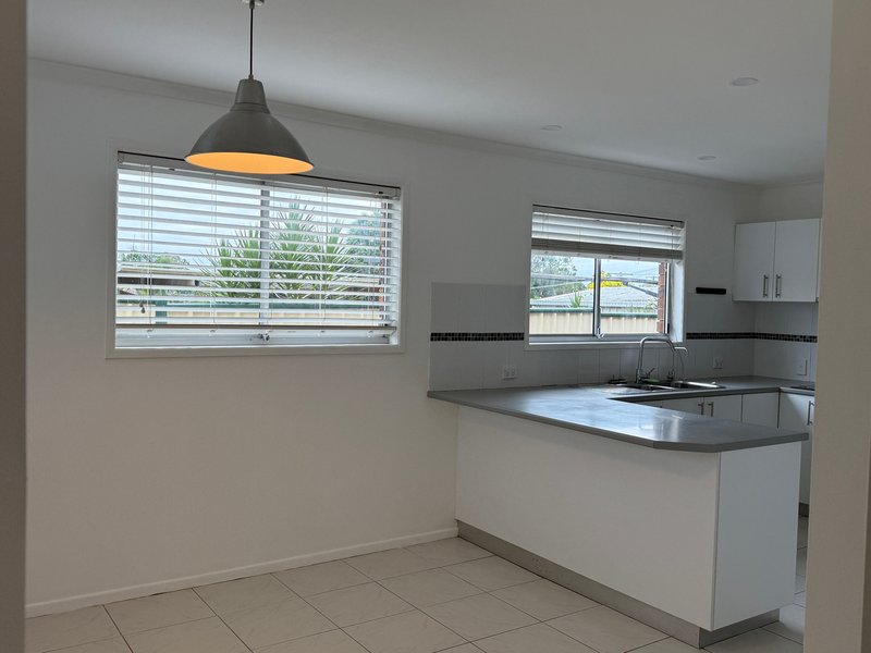 Photo - 21 Belrose Avenue, Petrie QLD 4502 - Image 10