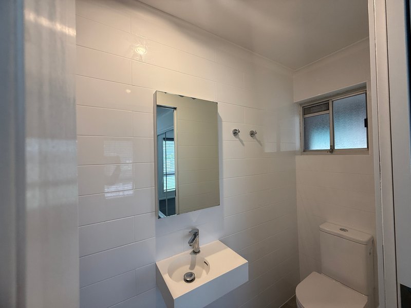 Photo - 21 Belrose Avenue, Petrie QLD 4502 - Image 17