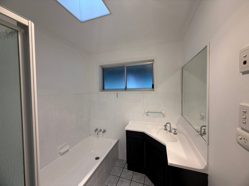 Photo - 21 Belrose Avenue, Petrie QLD 4502 - Image 21