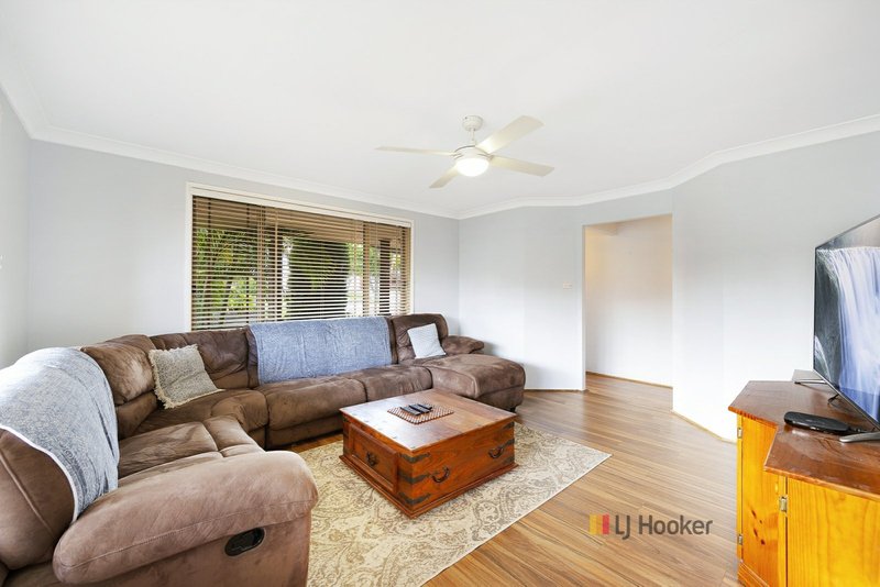 Photo - 21 Belyando Crescent, Blue Haven NSW 2262 - Image 2