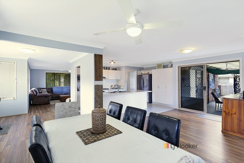 Photo - 21 Belyando Crescent, Blue Haven NSW 2262 - Image 8