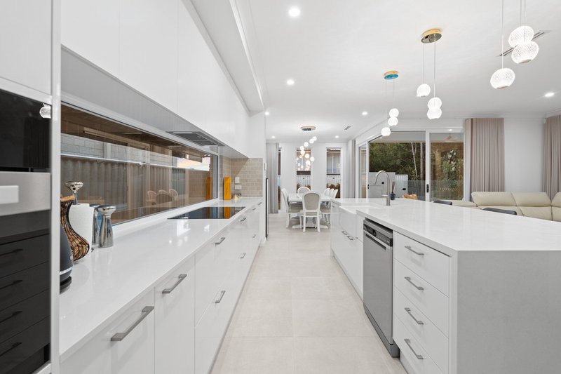 Photo - 21 Benhiam Street, Calamvale QLD 4116 - Image 3