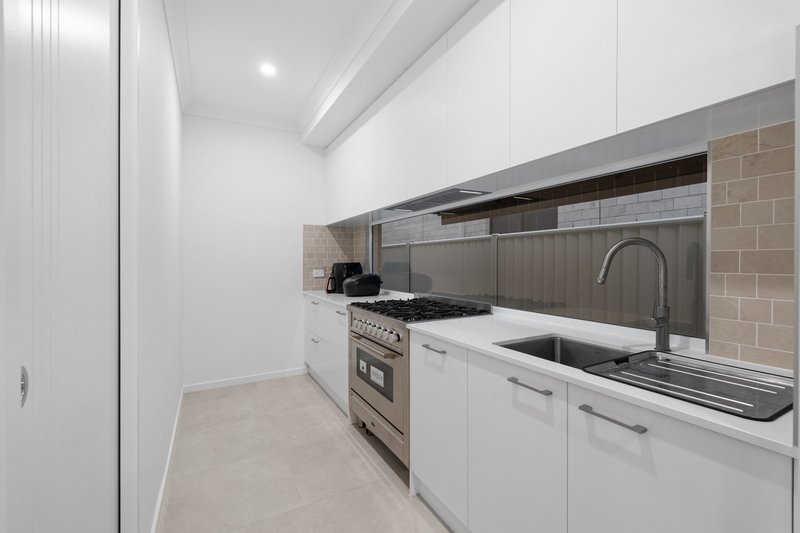 Photo - 21 Benhiam Street, Calamvale QLD 4116 - Image 4