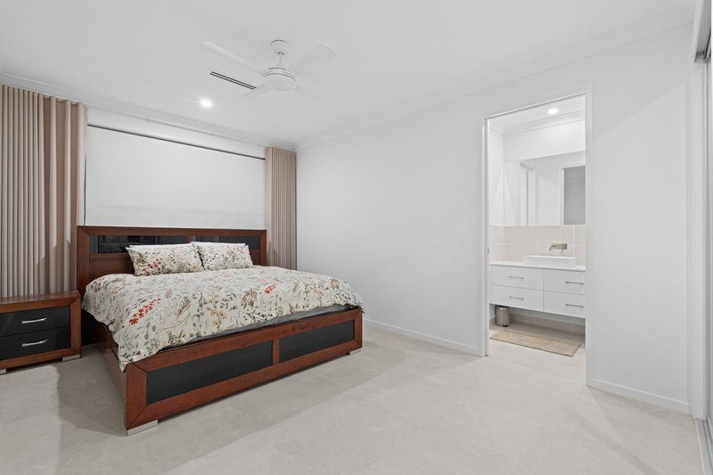 Photo - 21 Benhiam Street, Calamvale QLD 4116 - Image 20