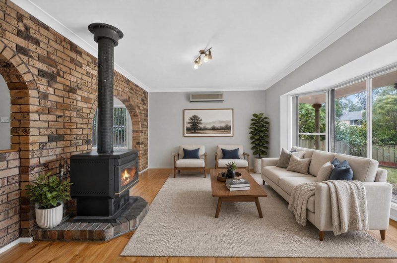 Photo - 21 Bensbach Road, Glenfield NSW 2167 - Image 7