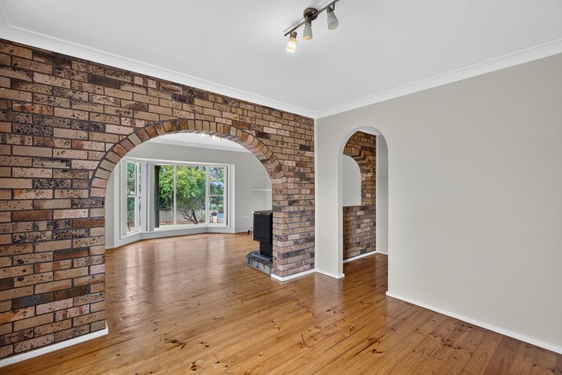 Photo - 21 Bensbach Road, Glenfield NSW 2167 - Image 8