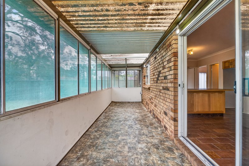 Photo - 21 Bensbach Road, Glenfield NSW 2167 - Image 16