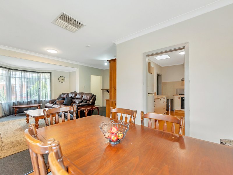 Photo - 21 Berberis Street, Elizabeth Vale SA 5112 - Image 5