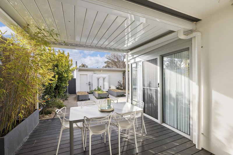 Photo - 21 Bettie Mcnee Street, Watson ACT 2602 - Image 17