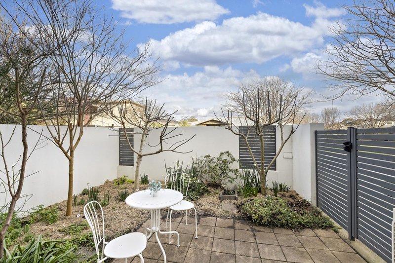 Photo - 21 Bettie Mcnee Street, Watson ACT 2602 - Image 19