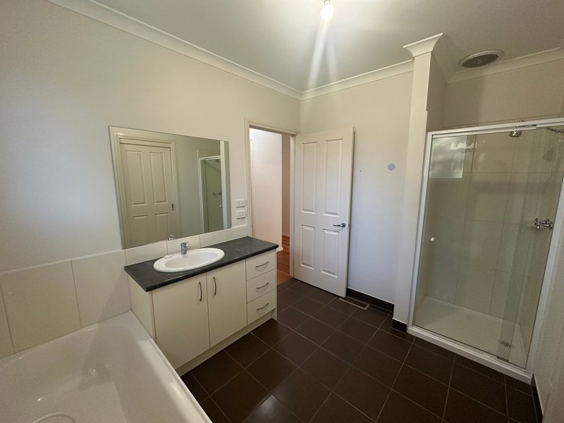 Photo - 2/1 Bevan Avenue, Clayton South VIC 3169 - Image 5